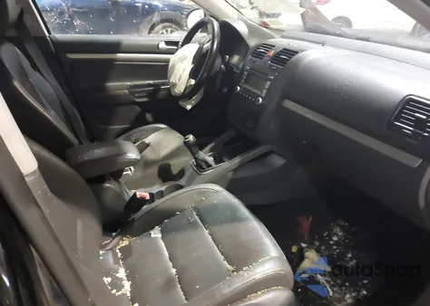 2009 Volkswagen Jetta Se/Sel z USA, uszkodzony, nr VIN 3VWRZ71K79M052030